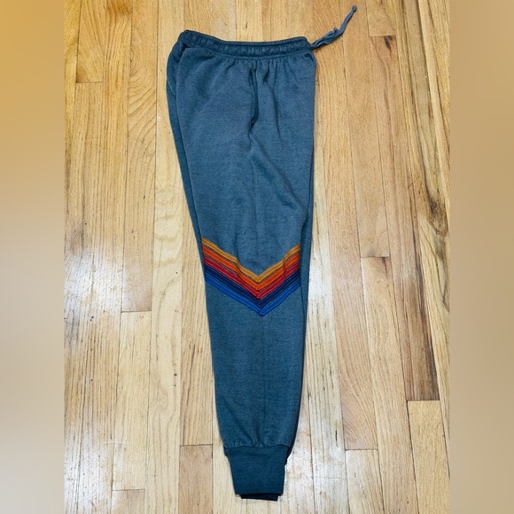 NWT🔥AVIATOR NATION ALL SEASONS MOUNTAIN  CHEVRON 5 STRIPES SWEATPANTS *RARE - Picture 5 of 14